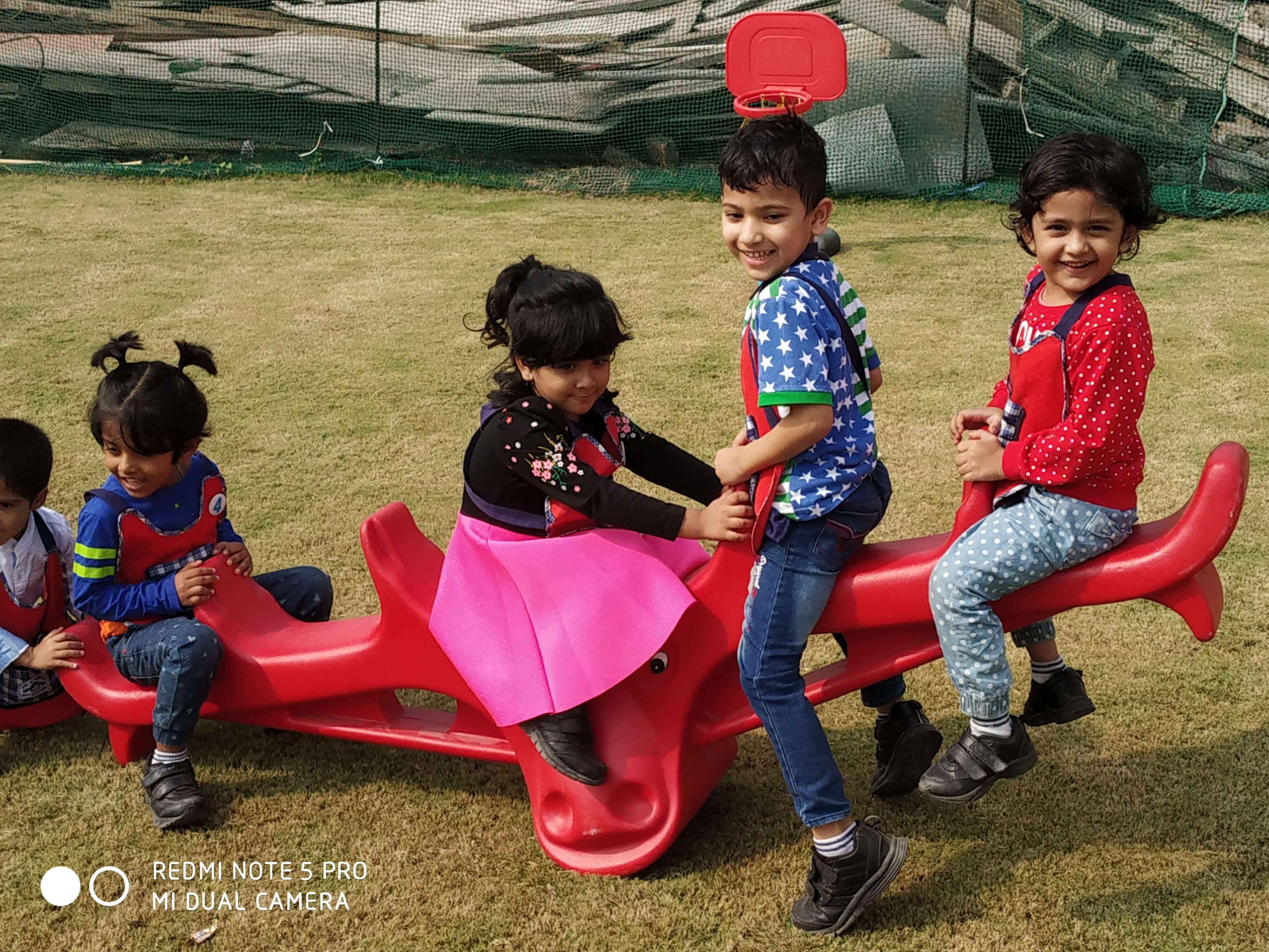 Picnic 2019 - Nursery, KG and I_10